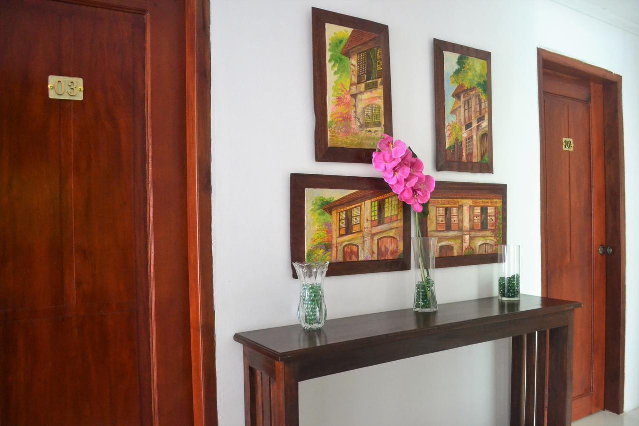 Hotel Lola Natividad Vigan Zewnętrze zdjęcie