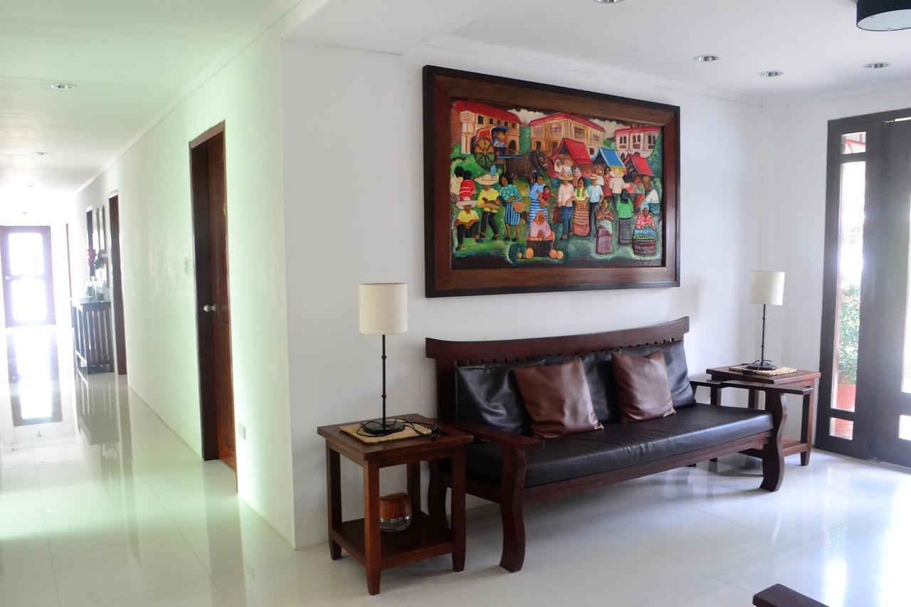 Hotel Lola Natividad Vigan Zewnętrze zdjęcie
